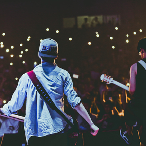 强奸美国女生视频？
